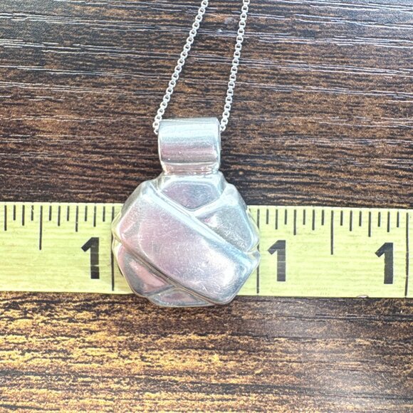 VTG Sterling Silver 925 Wrap Design Circle Pendant Necklace Size 18" Length - Picture 11 of 13